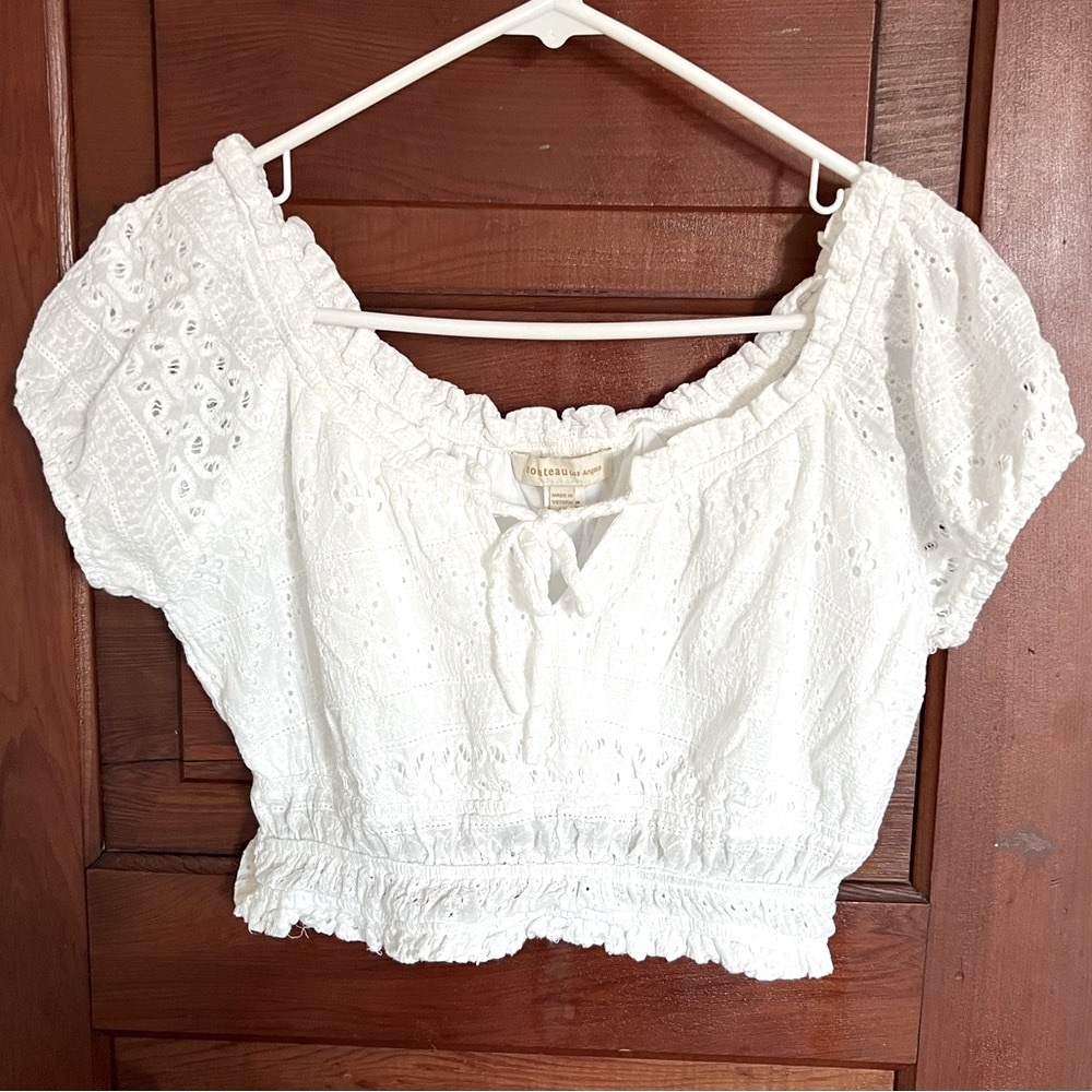 Monteau White Eyelet crop top